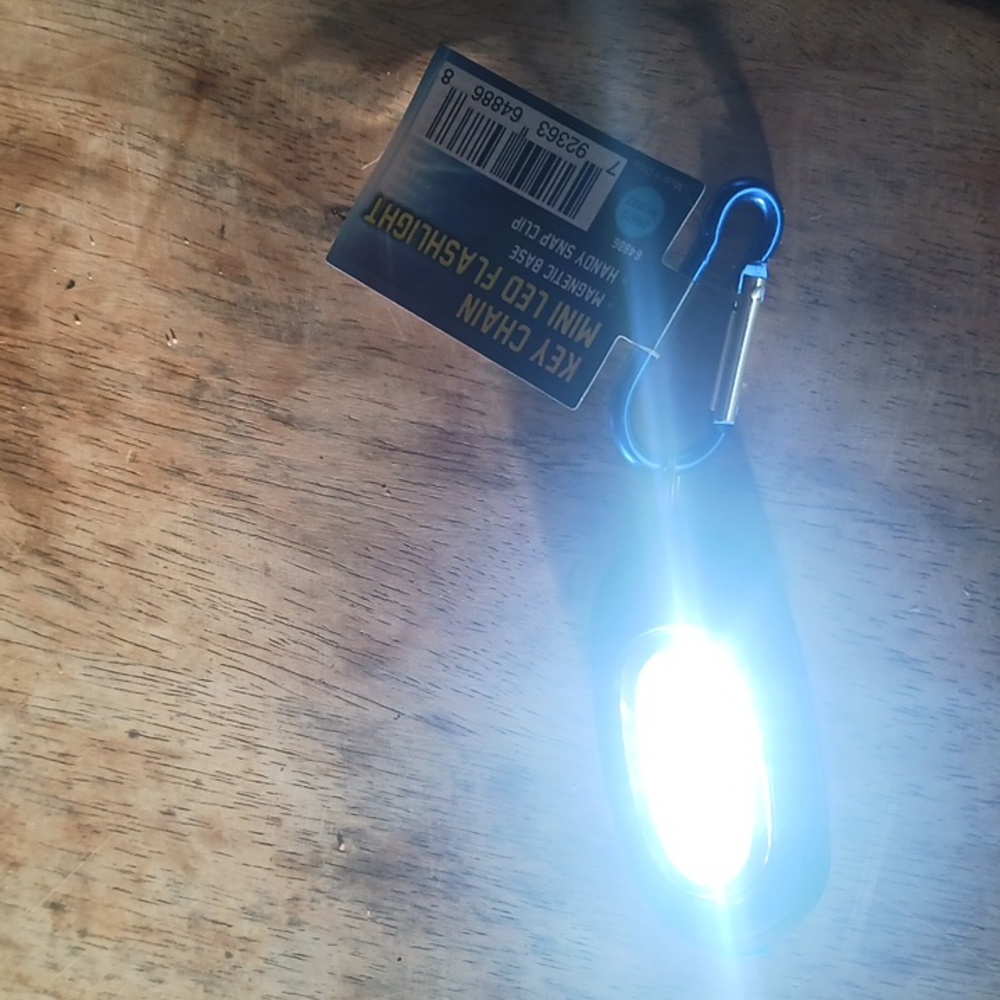 Key chain led flashlight - Picture 2 of 4